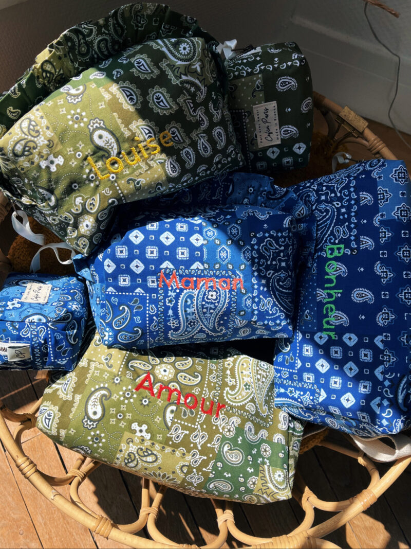 Brode-moi I Trousse de toilette Louise bleue